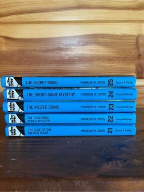 Hardy Boys Vintage Blue Spine Book Set - 5 Volumes (Numbers 21-25)